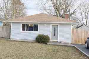 featured image of 40 Pinewood Dr