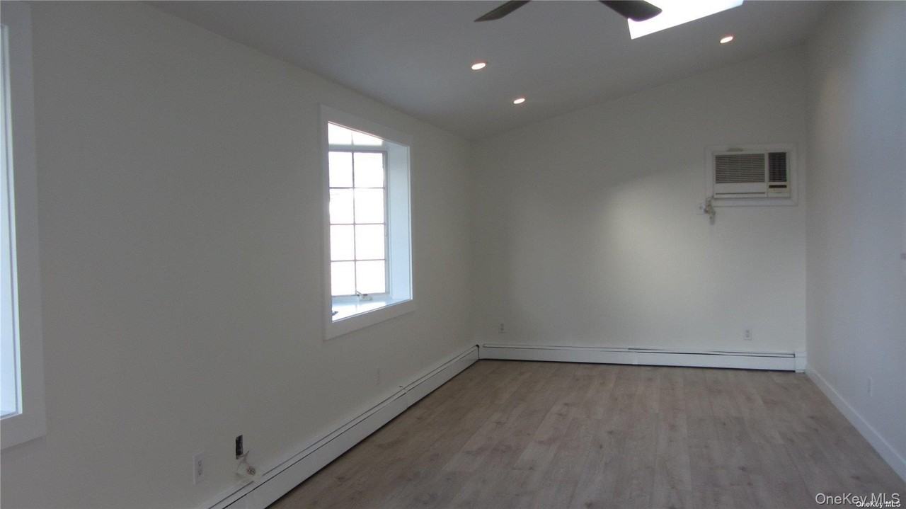 367 Columbus Pkwy - Photo 2 of 20