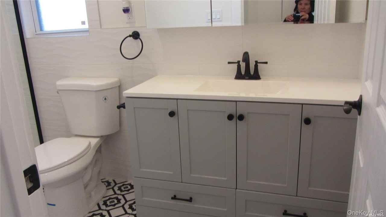 367 Columbus Pkwy - Photo 6 of 20