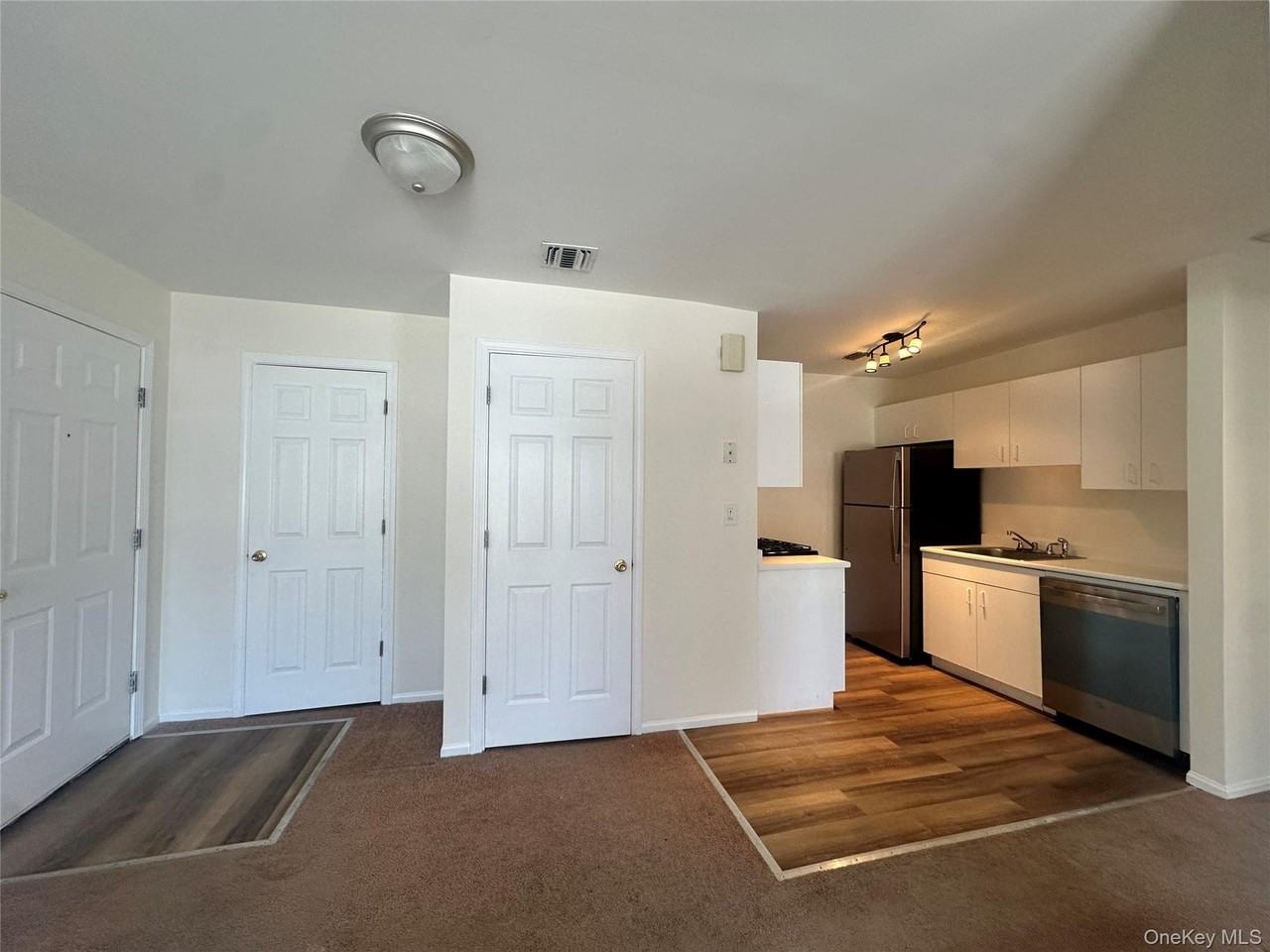 82 High St Apt 5 #5 - Photo 7 of 10