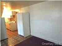 49 Congers Rd Apt 6 #6 - Photo 5 of 11