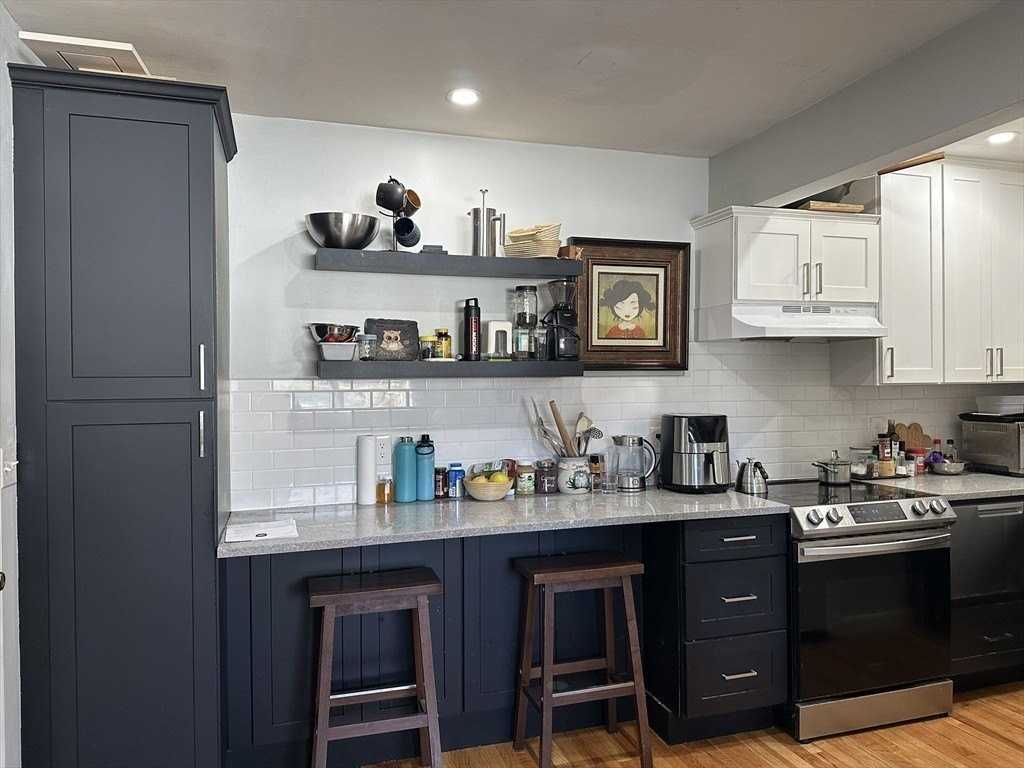 3 Arizona Ter Apt 4 #4 - Photo 3 of 12