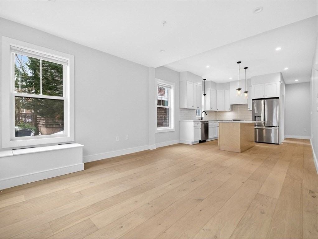 3 Franklin St Unit B #B - Photo 3 of 18