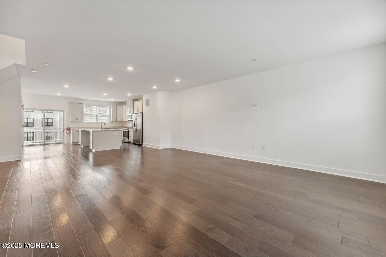 46 Mariveles Way - Photo 3 of 32