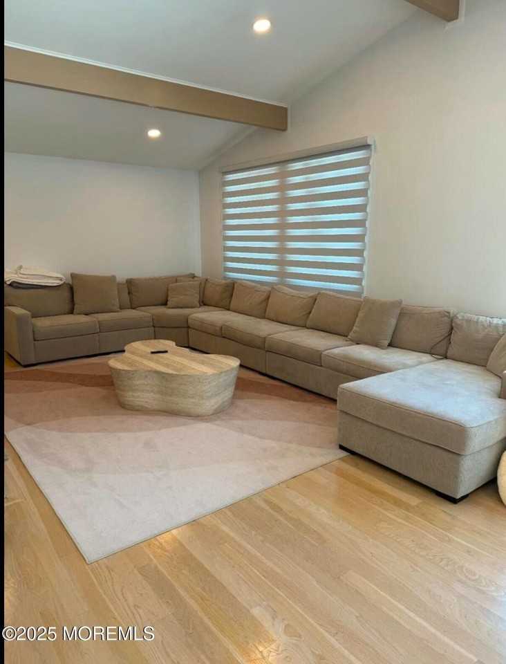 70 Heath Ave - Photo 3 of 8