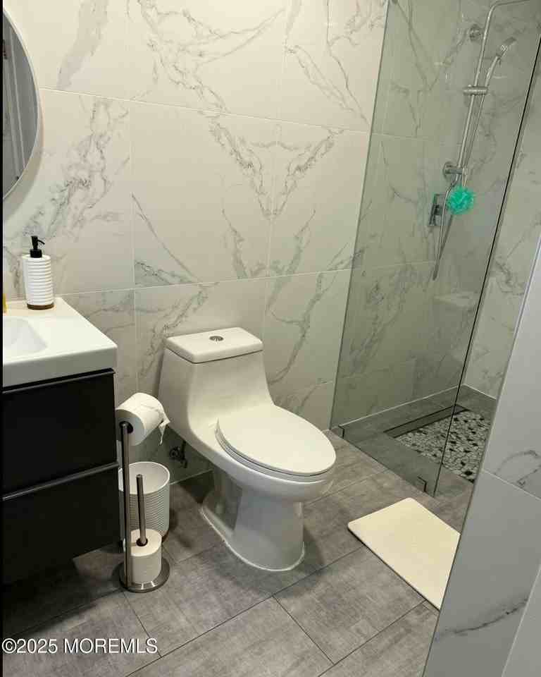 70 Heath Ave - Photo 6 of 8