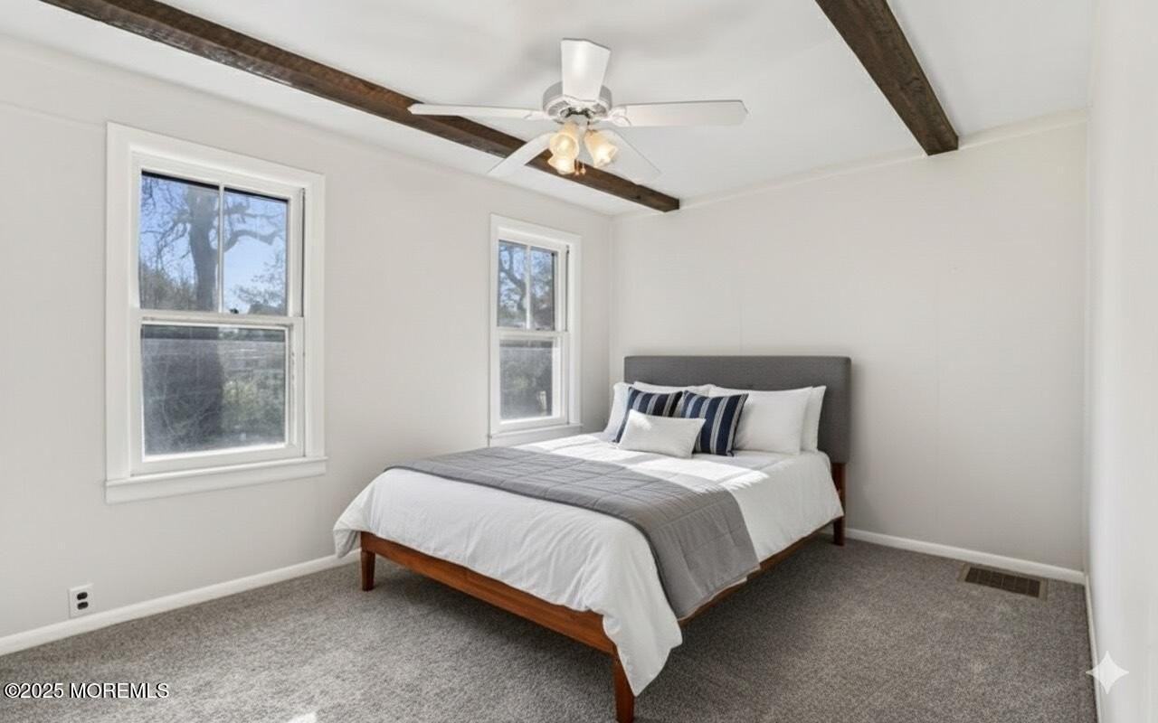 555 Cedar Ave - Photo 5 of 6