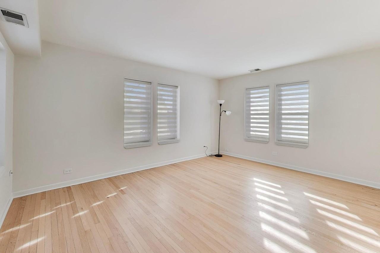 1 W Oak Ave Apt C1 #C1 - Photo 5 of 16