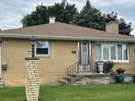 featured image of 1807 Oakland Ave