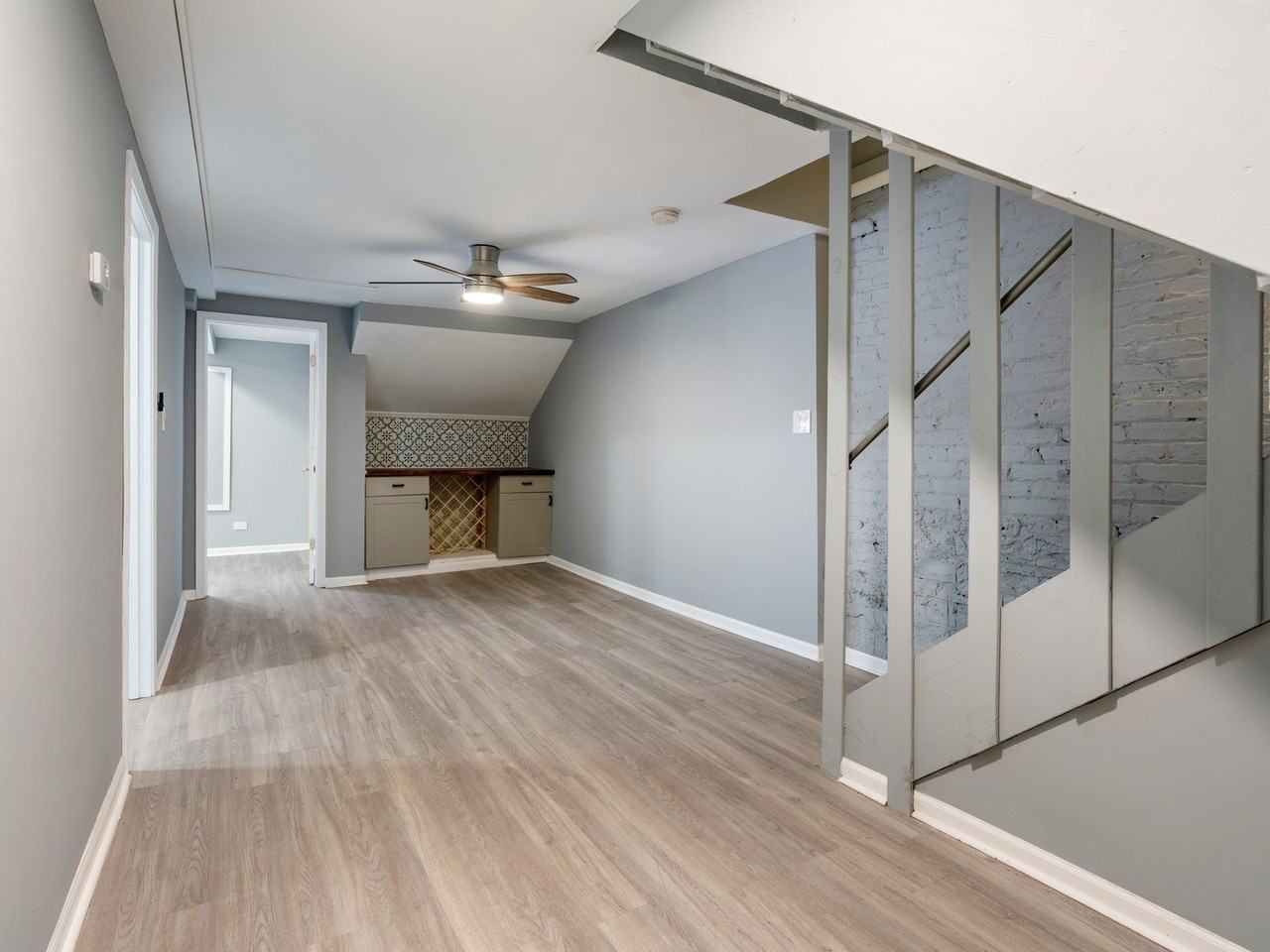 5431 S Indiana Ave Unit G #G - Photo 3 of 10