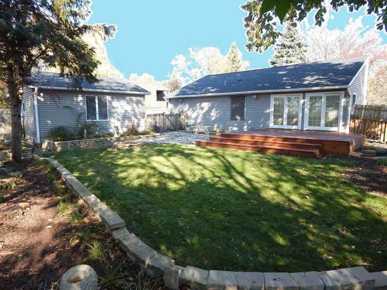 1985 Navarone Dr - Photo 4 of 34