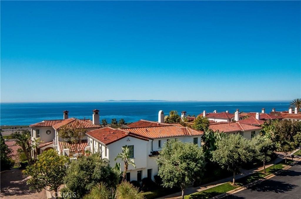 142 Sidney Bay Dr #31 - Photo 3 of 40