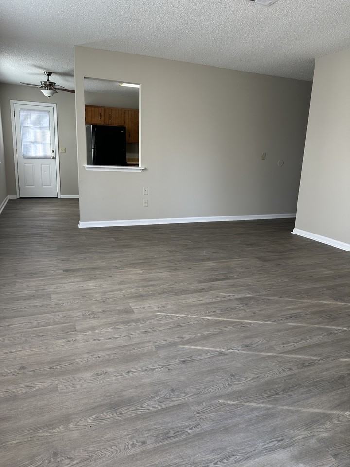 420 Prince Ln #1 - Photo 5 of 14