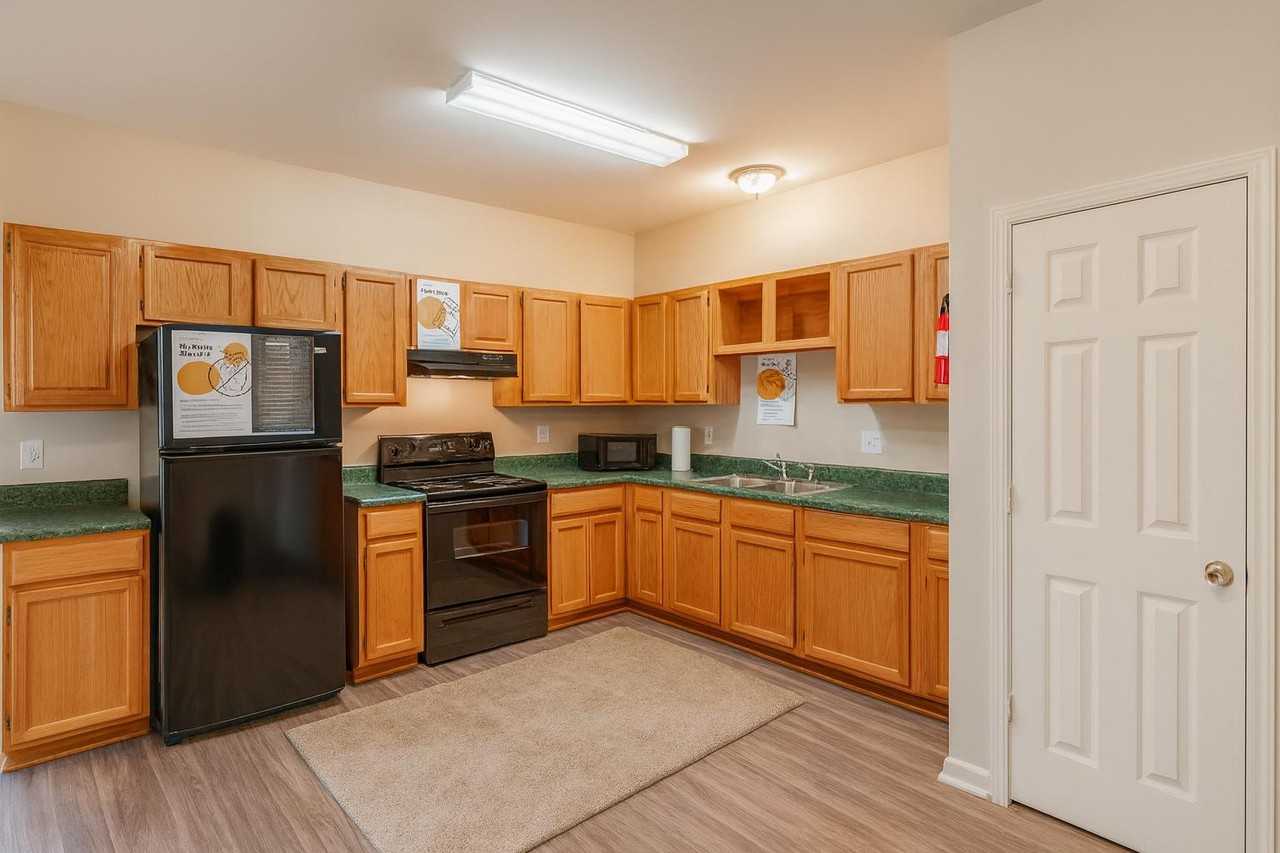 Joseph E Boone Blvd Nw - Photo 2 of 8