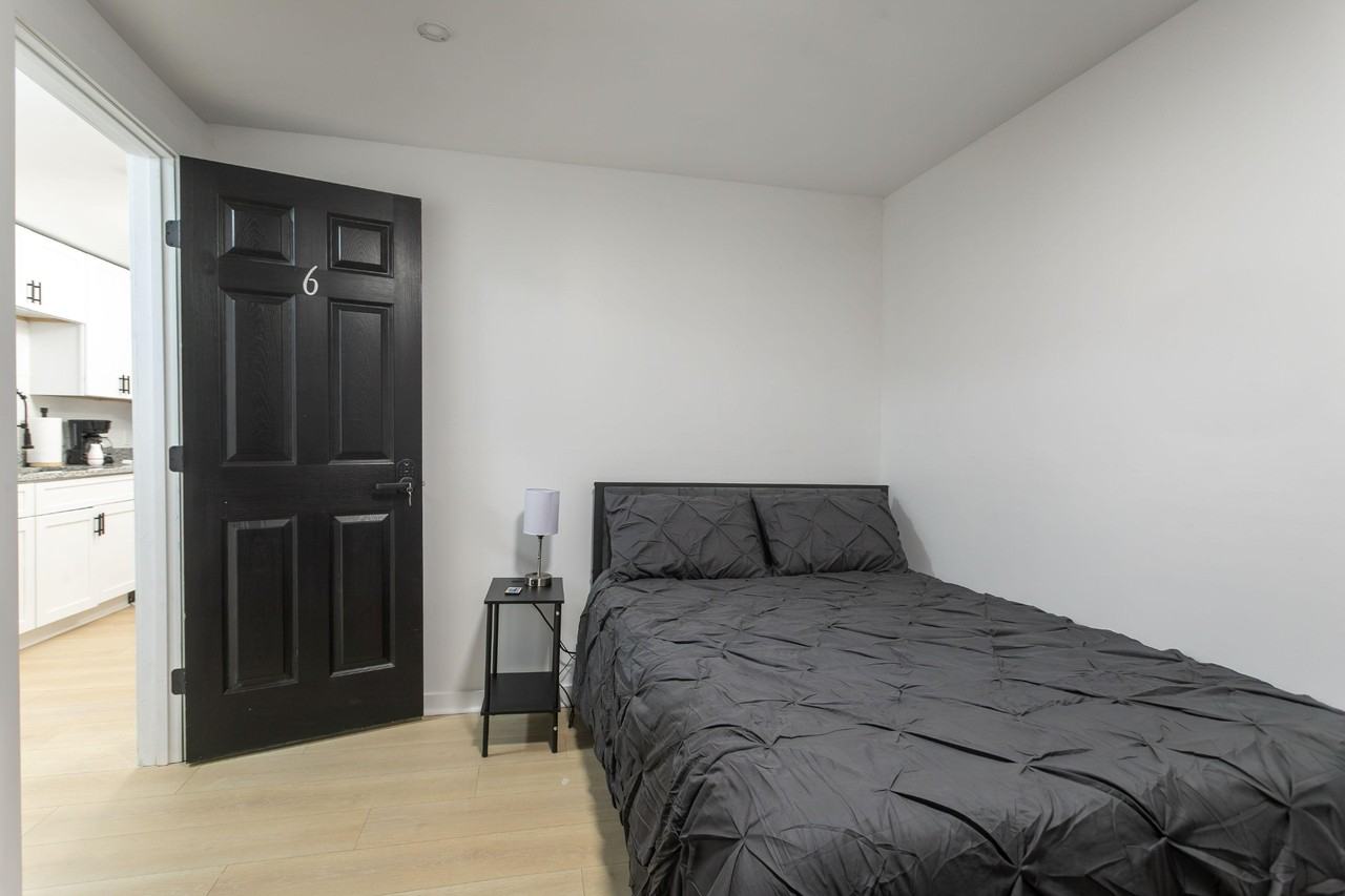 Cloverdale Dr Se - Photo 6 of 13