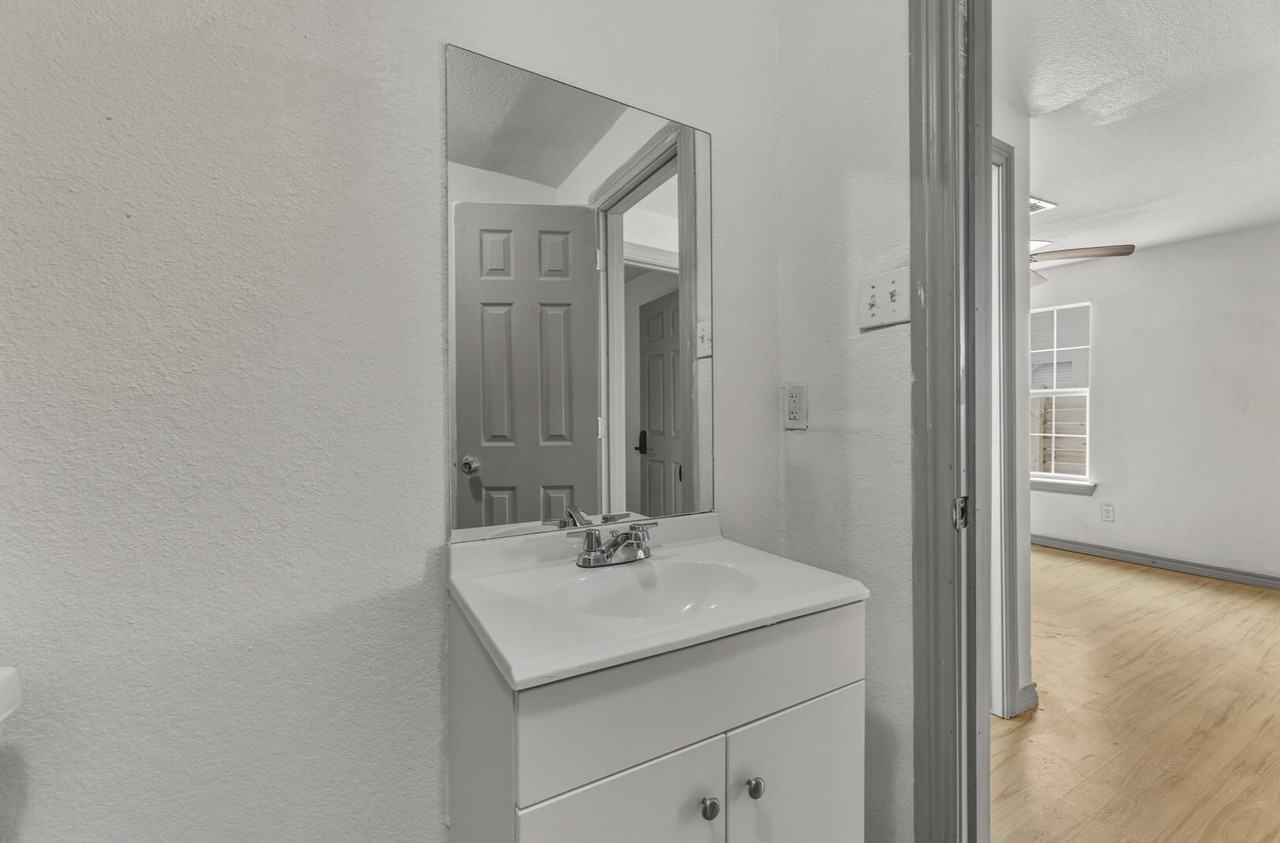 E 36th St - Photo 3 of 9