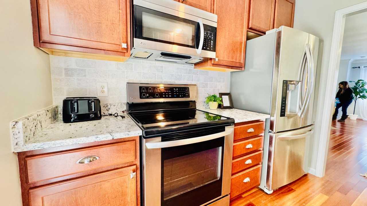 Castain Dr - Photo 3 of 10