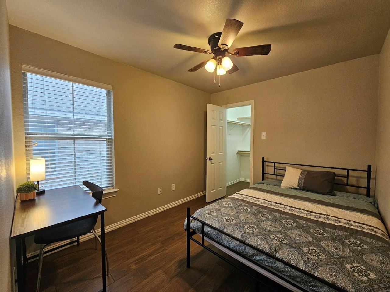 Rose St - Photo 5 of 9