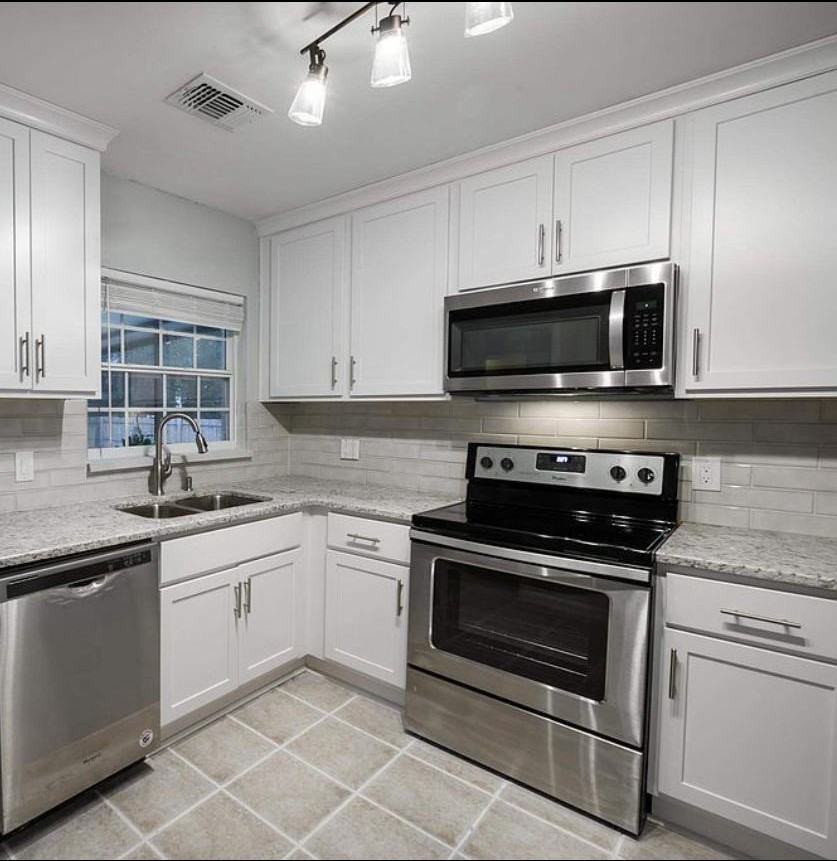 Darlow Ave - Photo 5 of 11