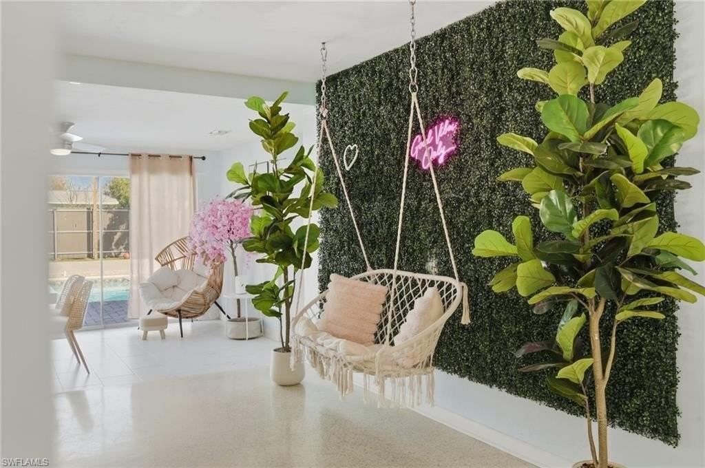 4044 Country Club Blvd - Photo 6 of 42