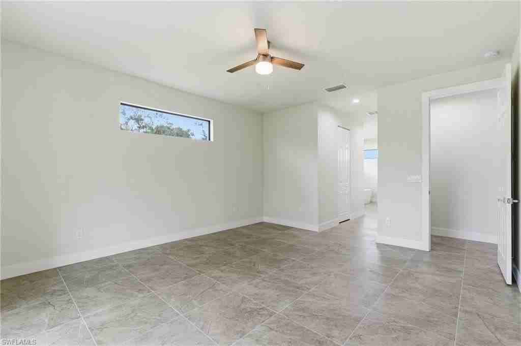 2338 Nw 33rd Pl - Photo 5 of 45