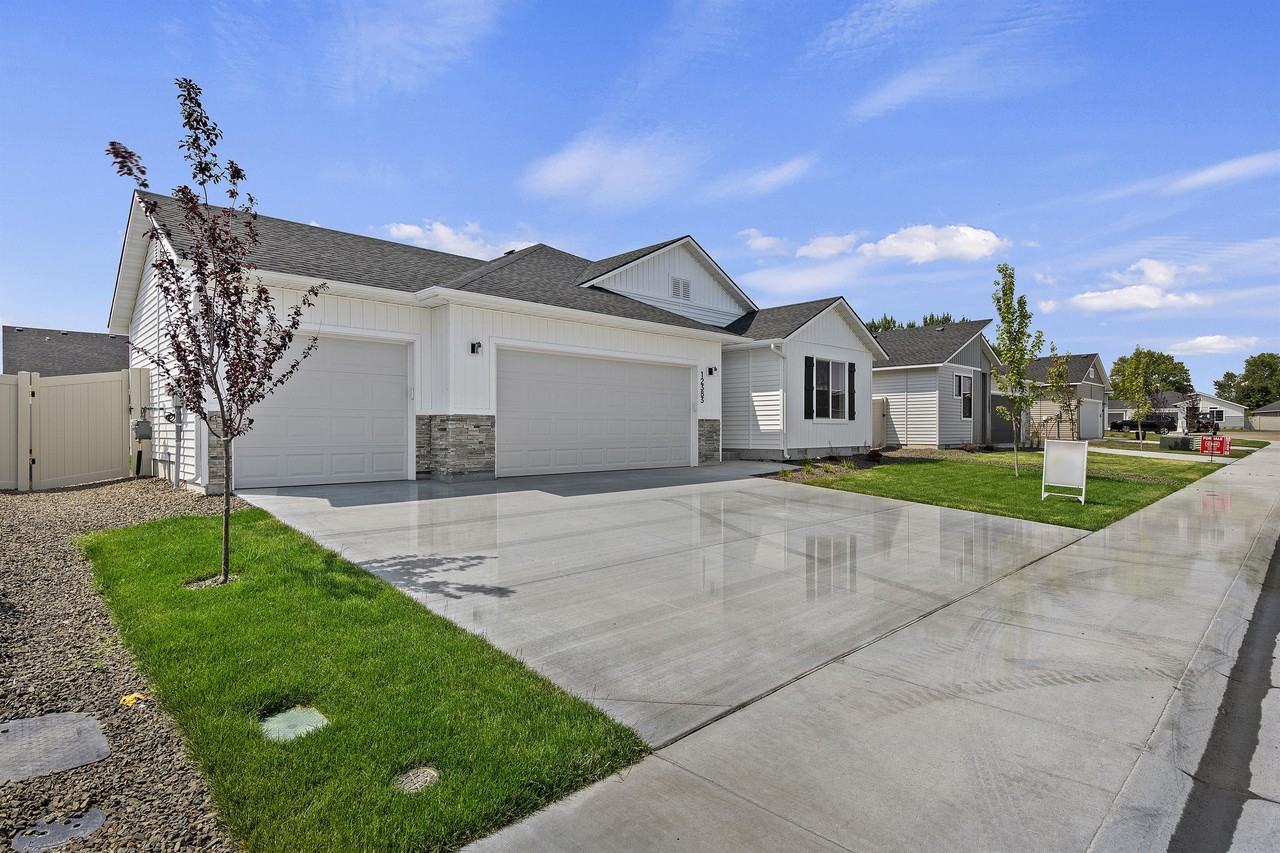 12383 Genevieve St #1 - Photo 2 of 24