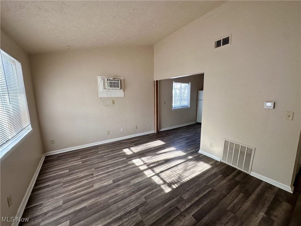 281 Grove St Unit 281 #281 - Photo 3 of 7