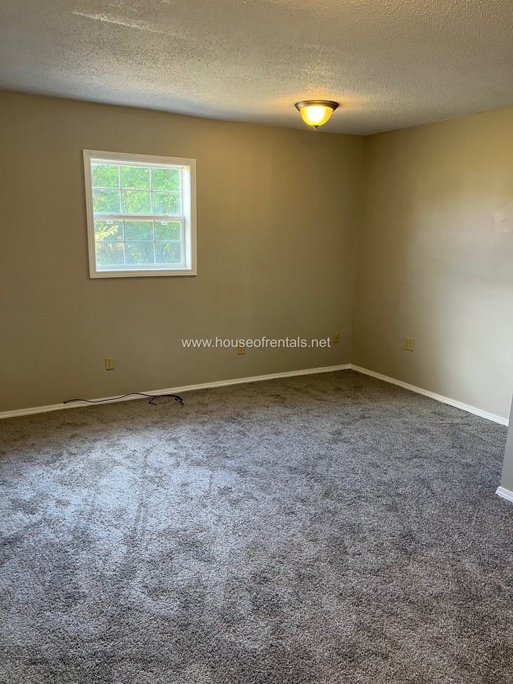 777 E Haney Rd #1 - Photo 5 of 15