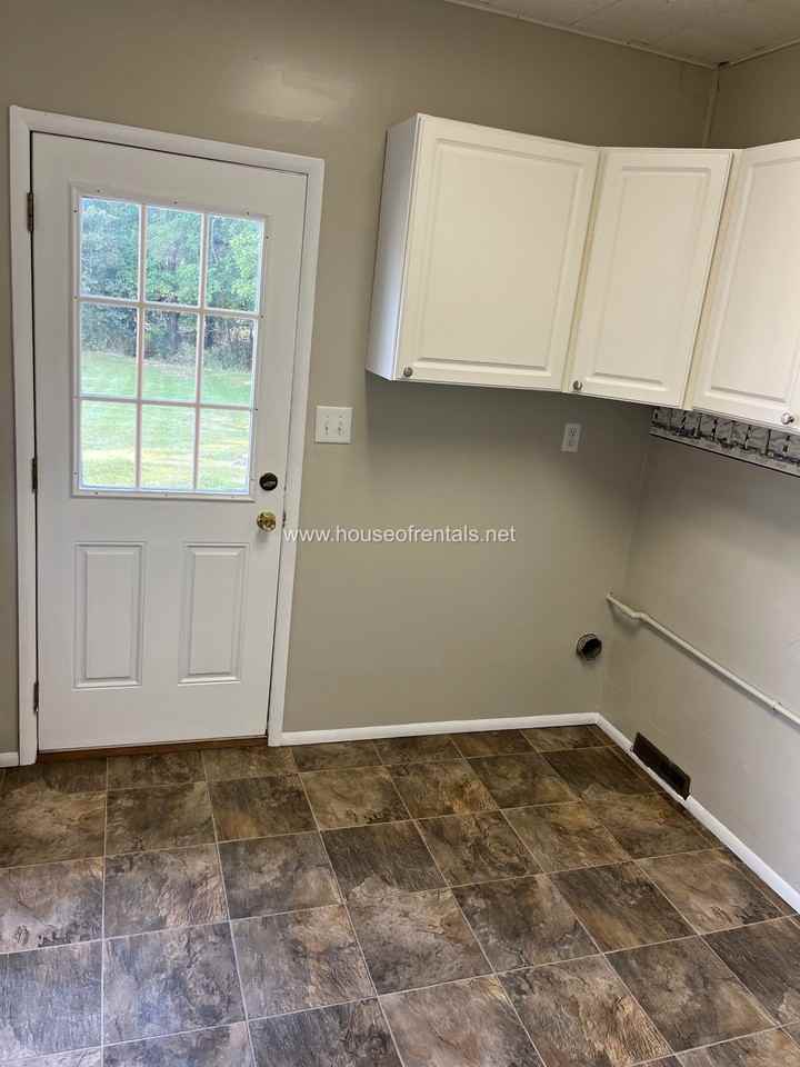 777 E Haney Rd #1 - Photo 6 of 15