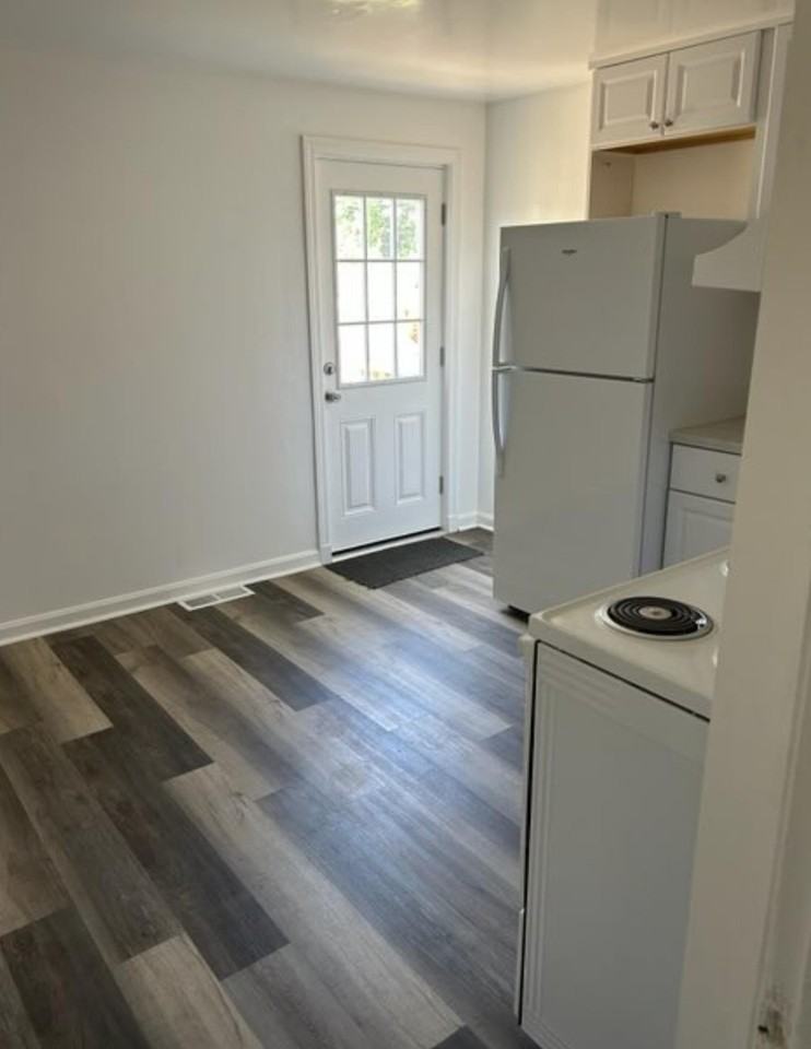 87 N High St #A - Photo 2 of 9