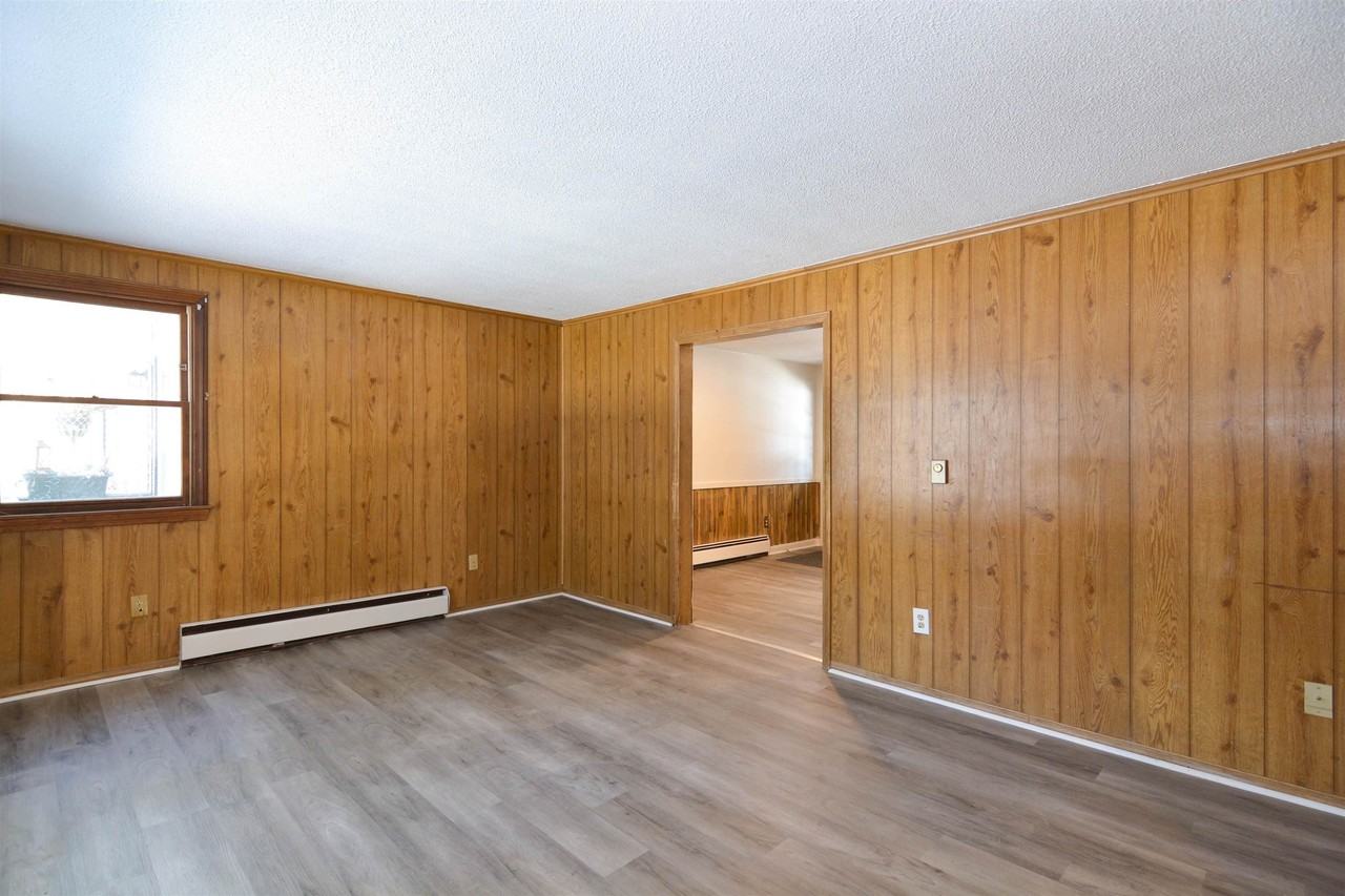 3 Holly Ln - Photo 6 of 18