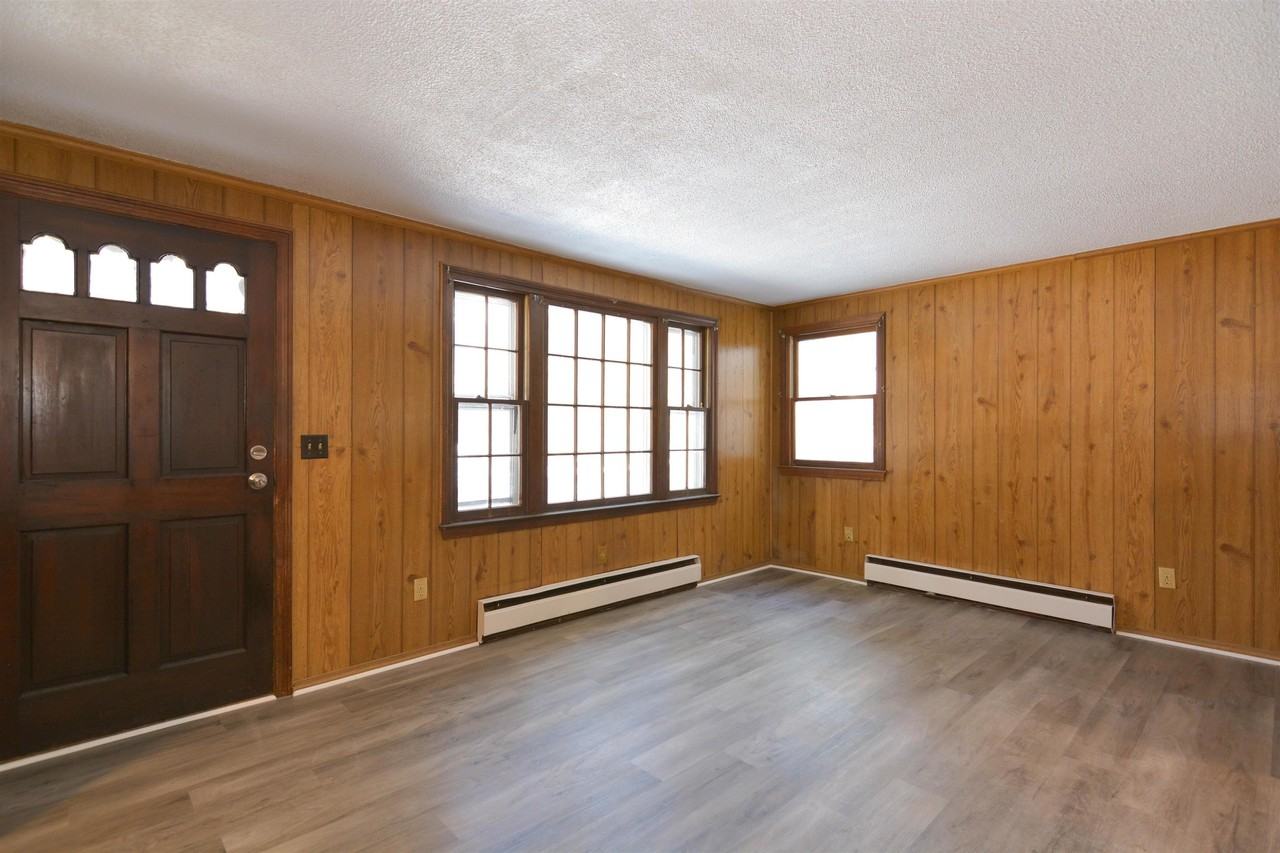 3 Holly Ln - Photo 7 of 18