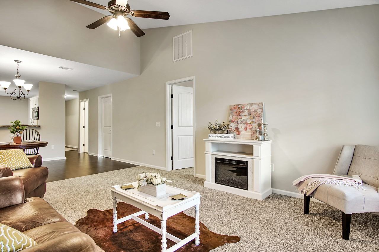 564 Deerchase Ct #1 - Photo 5 of 23