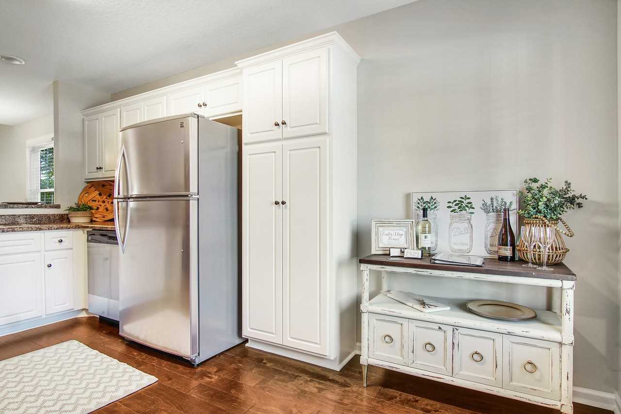 564 Deerchase Ct #1 - Photo 6 of 23