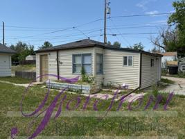 featured image of 1120 S Willow St #1