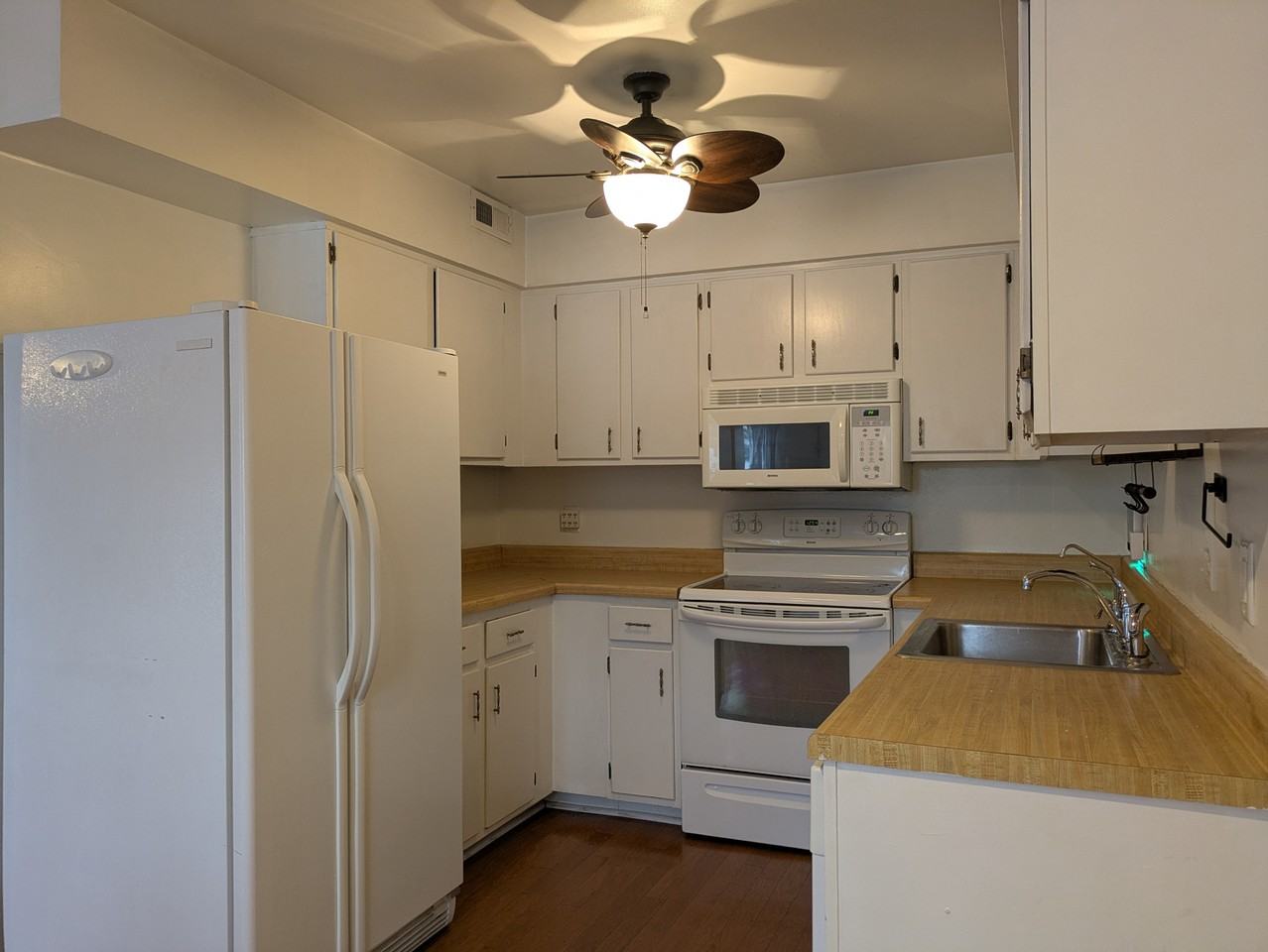 1326 W Ocean View Ave #H - Photo 2 of 6