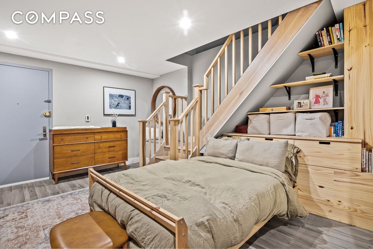 872 Saint Johns Pl #1F - Photo 5 of 8