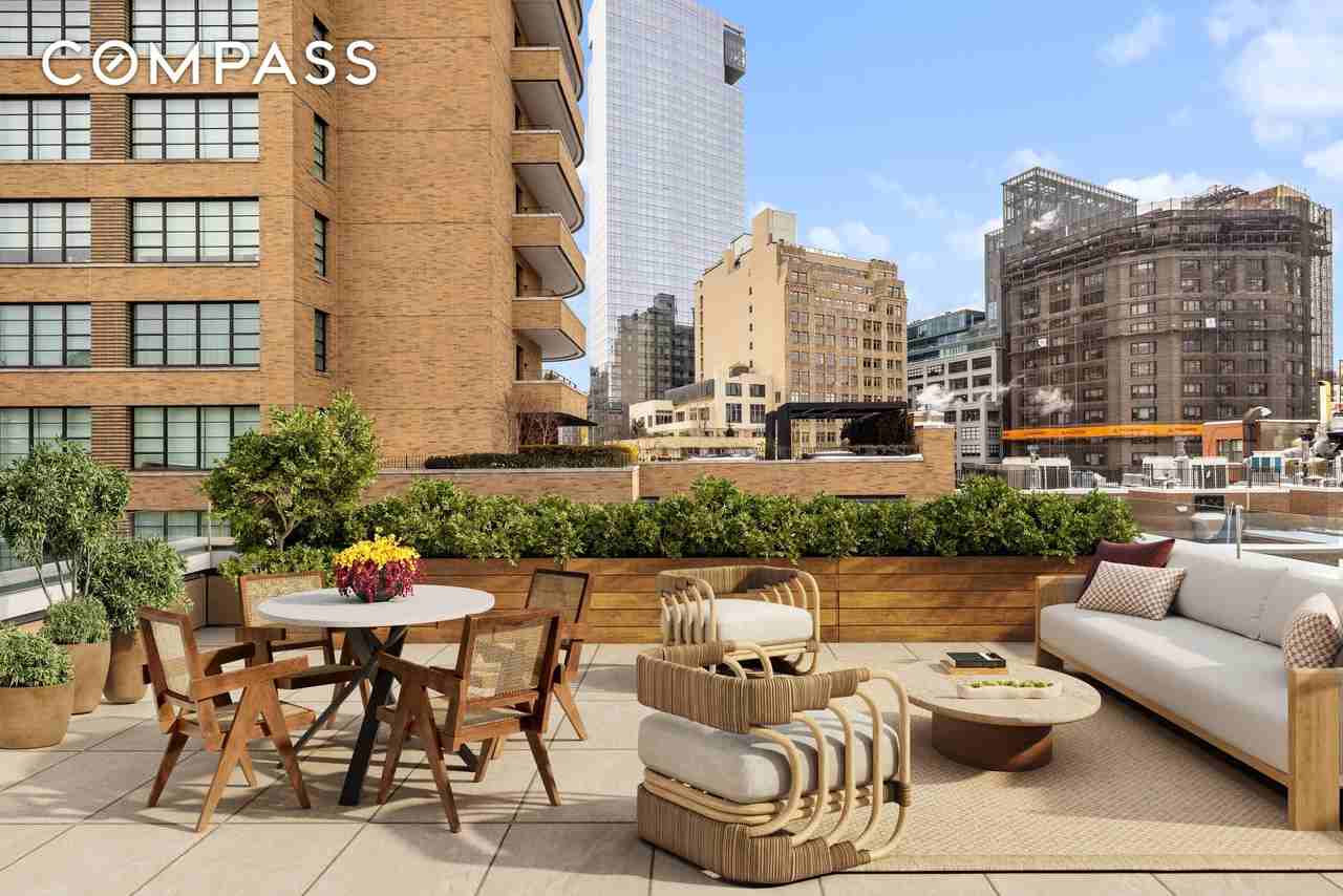 75 Sullivan St #PH - Photo 2 of 7