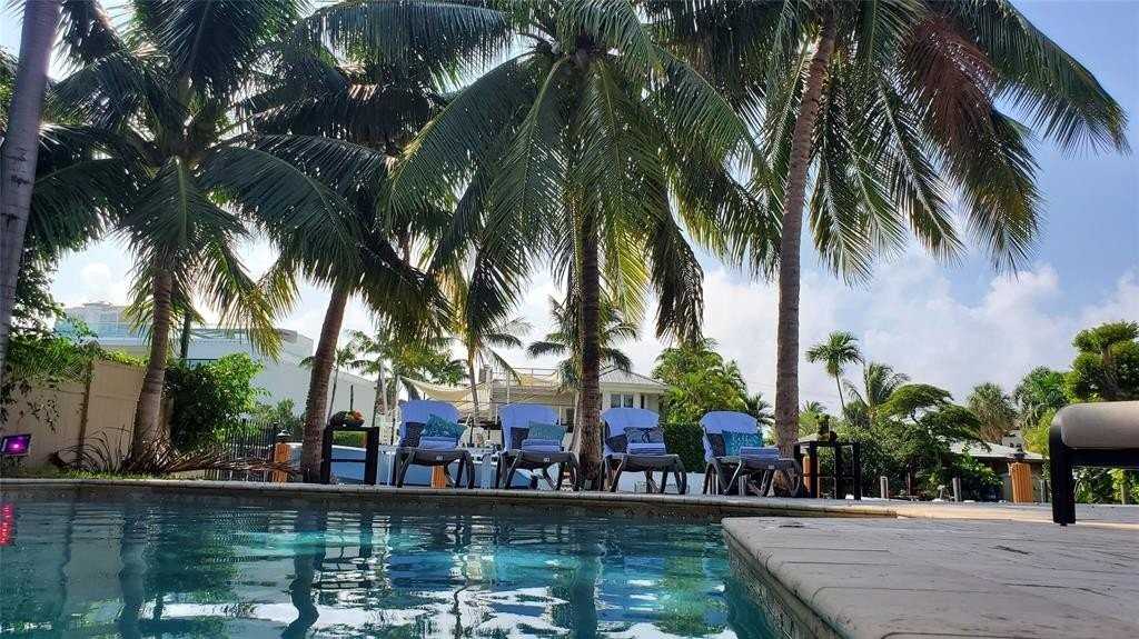 2626 Barcelona Dr - Photo 5 of 50