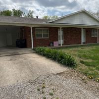 featured image of 422 E Mill St #A