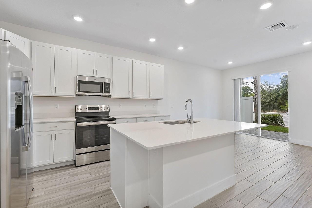 247 Preserve Trl N - Photo 3 of 34