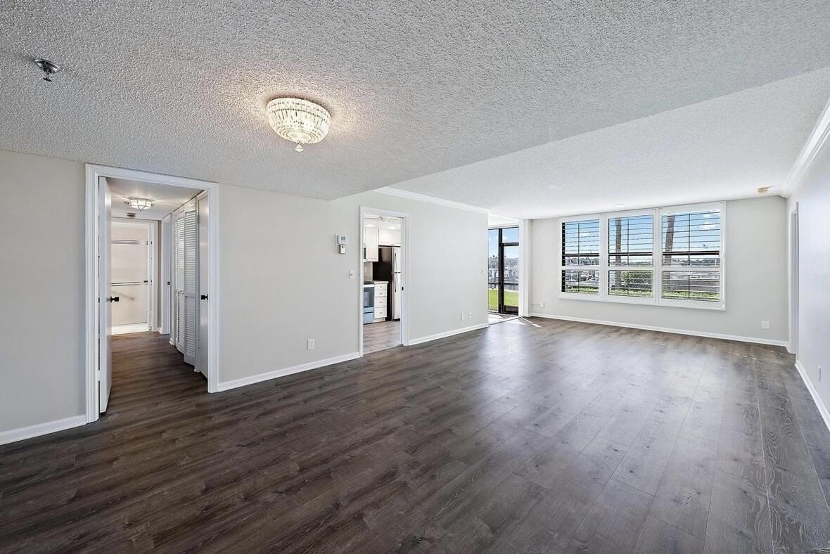 1748 Jupiter Cove Dr #121 - Photo 7 of 39