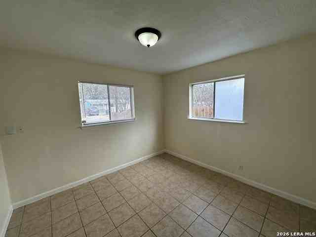 410 Dorie St - Photo 5 of 8