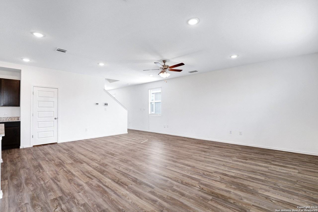 5863 Hematite Rim - Photo 6 of 31