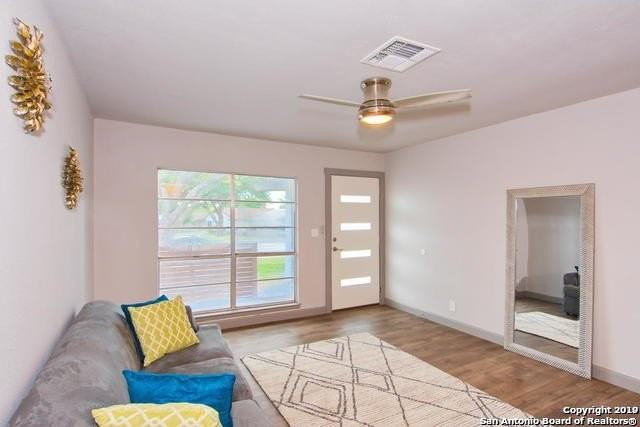 7274 Montgomery Dr - Photo 5 of 23