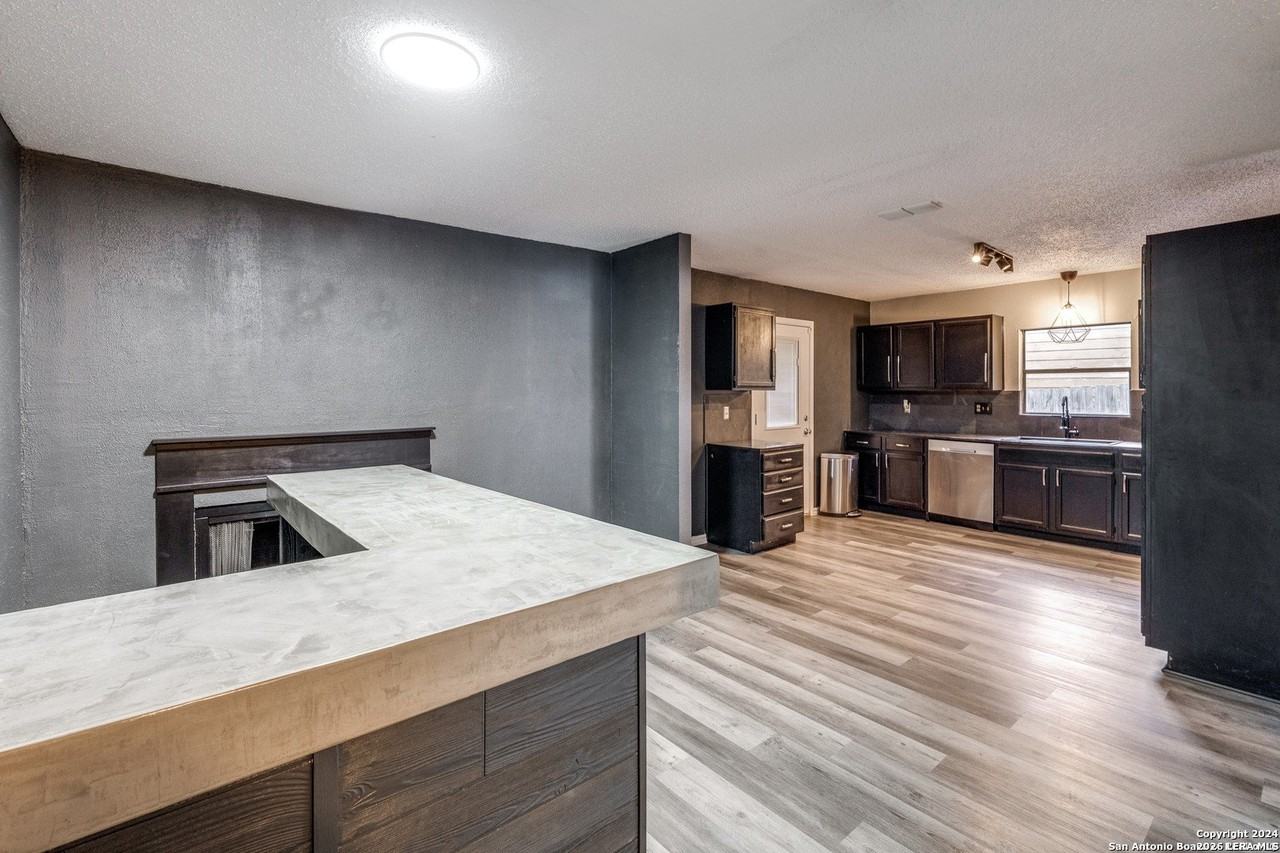 9727 Fortune Ridge Dr - Photo 7 of 14