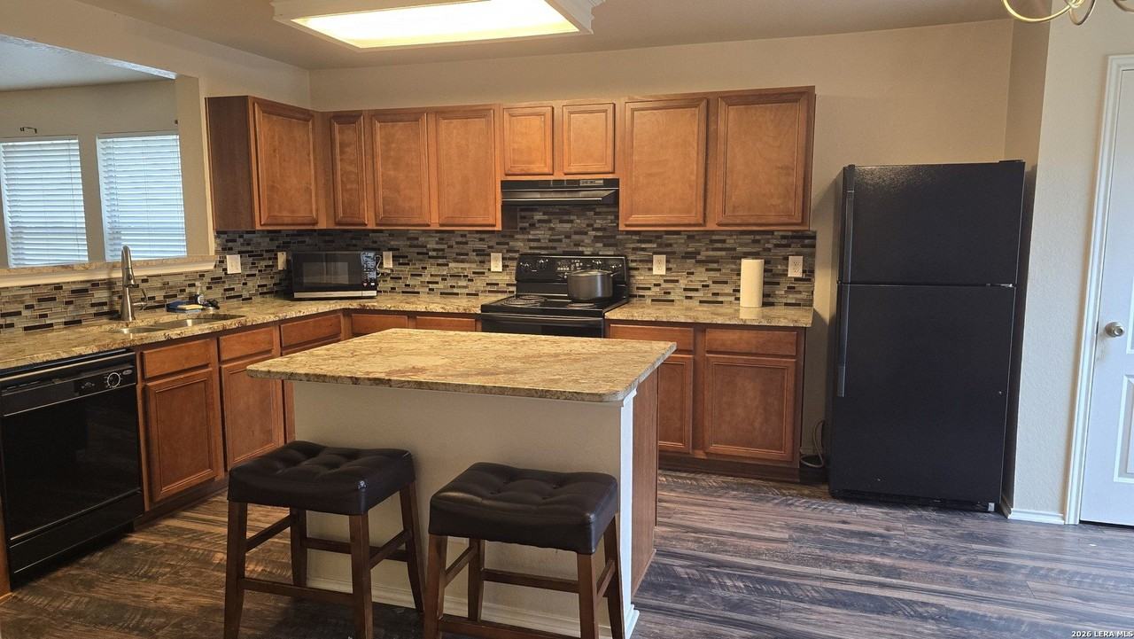 6123 Ironmill Crk - Photo 4 of 17