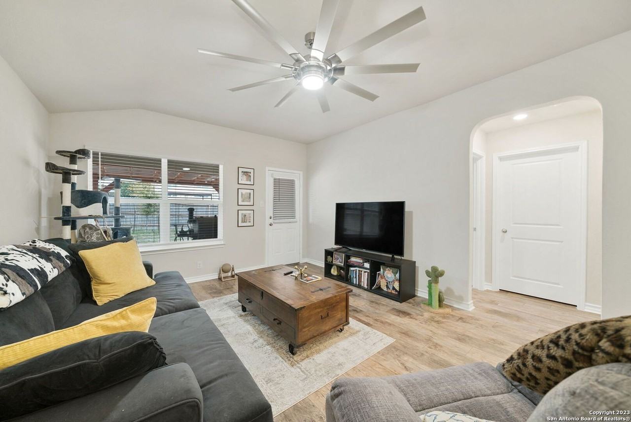 12110 Beryl Knl - Photo 7 of 29