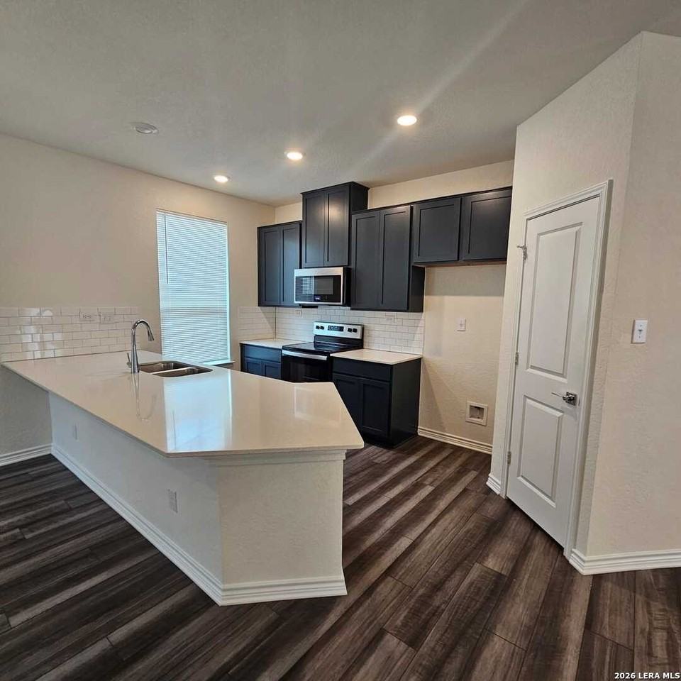 4834 Via Sonoma Trl - Photo 4 of 17