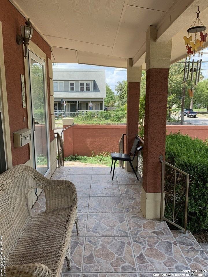 1750 W Craig Pl - Photo 3 of 30